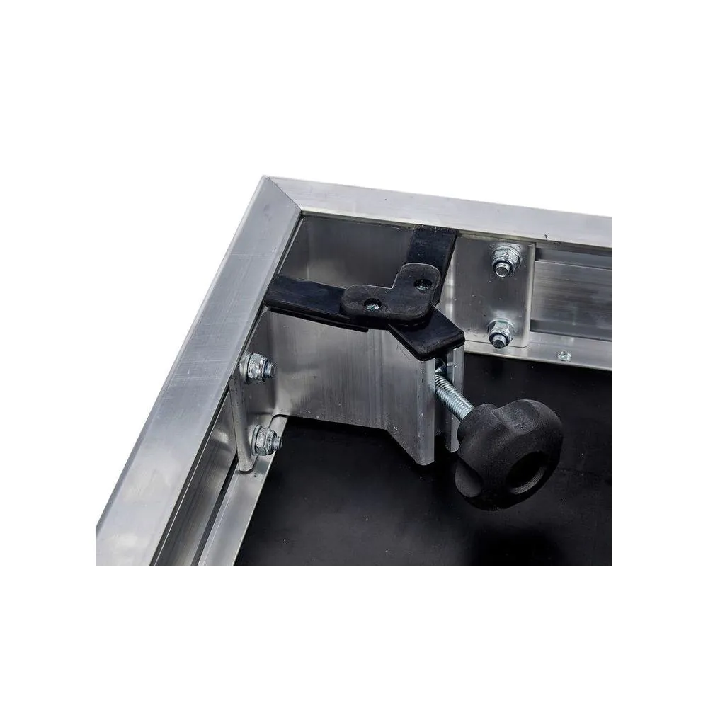 פלטת במה מקצועית Stairville 1×0.5 מ׳ עם שטיח – עד 750 ק״ג למ״ר, השלמה לבמת תופים 5 פלטת הבמה 1×0.5 עם השטיח – פלטת במה, תמונה 5