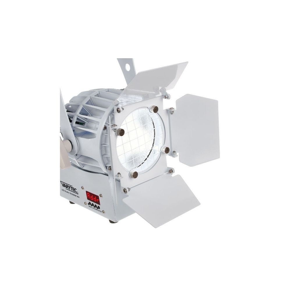 זרקור לד לסטודיו ולבמה Varytec LED Studio 150 – 150W, 6000K, CRI מעל 90, דלתות ברן, לבן 7 זרקור הסטודיו 6000K הלבן – זרקור לד לסטודיו, תמונה 7