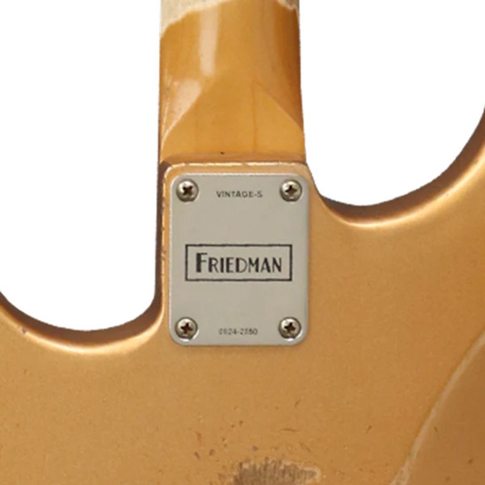 גיטרה חשמלית Friedman Vintage-S Gold Metallic כולל ארגז 3 גיטרה חשמלית Friedman Vintage-S Gold Metallic כולל ארגז – תמונה 3