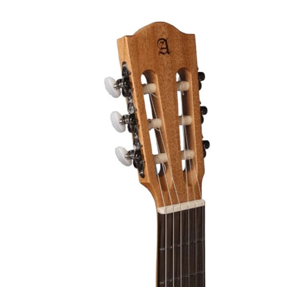 גיטרה פלמנקו ALHAMBRA 2F – גב וצדדים שקמה, כולל נרתיק 5 גיטרה פלמנקו ALHAMBRA 2F – תמונה 5