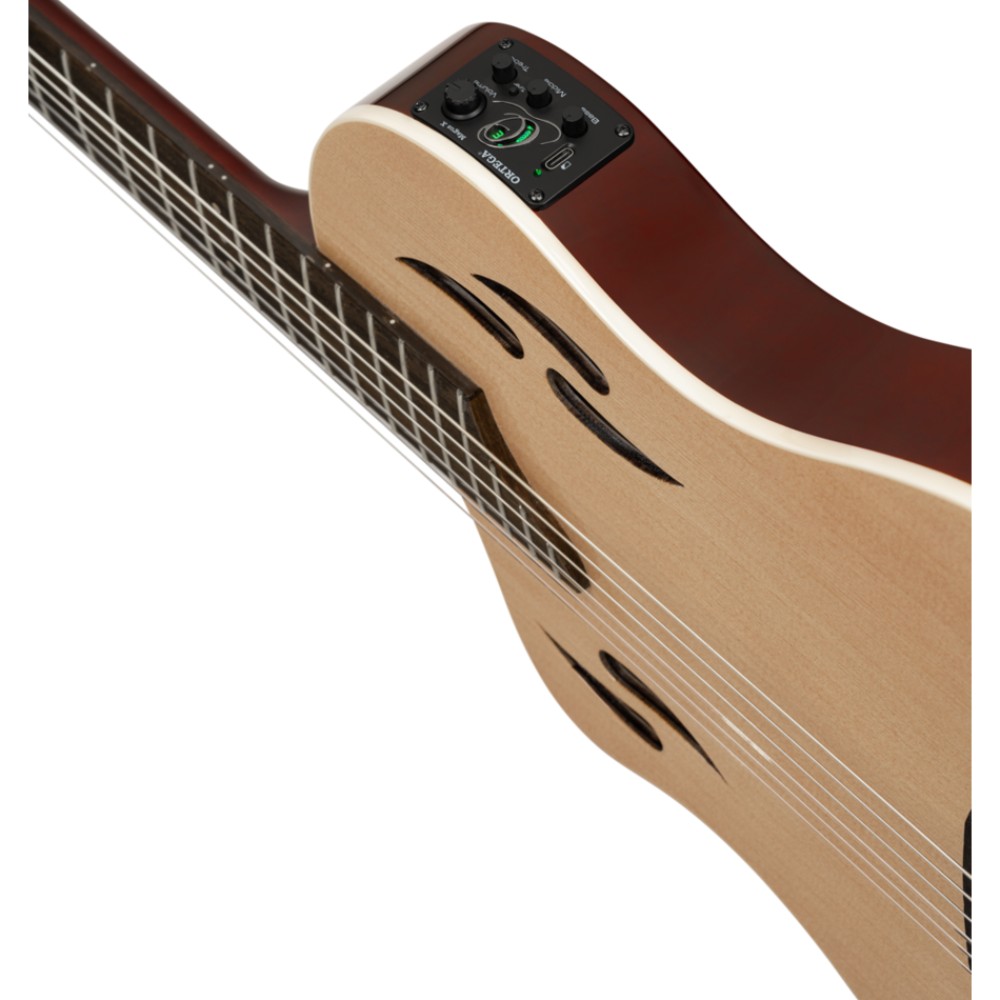 גיטרה קלאסית חשמלית שמאלית Ortega TourPlayer – טופ ספרוס מלא, גימור טבעי 6 פרה-אמפ Ortega MagusX/G נטען עם EQ ומכוון מובנה