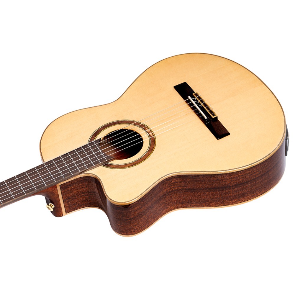 גיטרה קלאסית מוגברת שמאלית Ortega Performer – טופ ספרוס מלא ומכוון מובנה 4 גיטרה קלאסית שמאלית Ortega Performer – קאטאווי ורוזטה מעוטרת