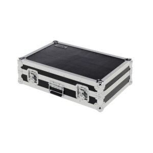 קייס ל-Behringer Poly D – Flyht Pro, דיקט 9 מ״מ, ריפוד EVA וספוג, 2 סוגרי פרפר (יבוא בלעדי)