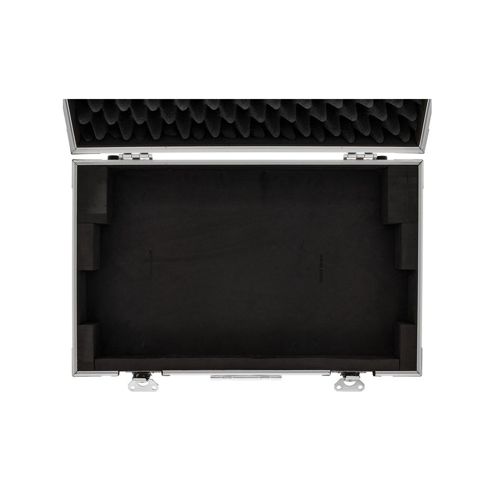 קייס טיסה לקונסולת התאורה ChamSys MagicQ Compact Connect – Flyht Pro, עבודה מתוך הקייס (יבוא בלעדי) 7 הקייס ל-MagicQ Compact – קייס לקונסולת תאורה, תמונה 7