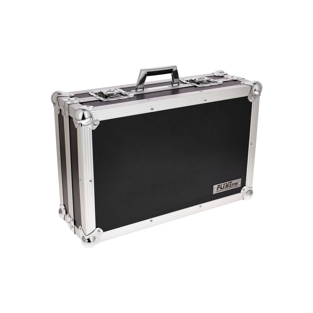 קייס טיסה למיקסר Yamaha DM3 – Flyht Pro, עבודה מתוך הקייס, תעלת כבלים, 4 סוגרי פרפר (יבוא בלעדי) 3 הקייס של Flyht Pro ל-DM3 – קייס טיסה למיקסר, תמונה 3