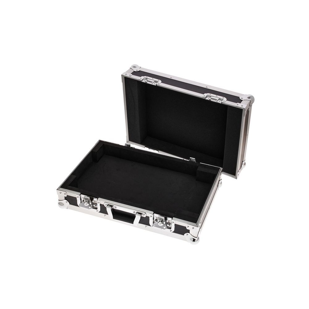 קייס טיסה למיקסר Yamaha DM3 – Flyht Pro, עבודה מתוך הקייס, תעלת כבלים, 4 סוגרי פרפר (יבוא בלעדי) 7 הקייס של Flyht Pro ל-DM3 – קייס טיסה למיקסר, תמונה 7