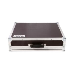 קייס קשיח ל-Akai MPC XL – עבודה מתוך הקייס, תעלת כבלים, 4 סוגרי פרפר, תוצרת גרמניה (יבוא בלעדי)