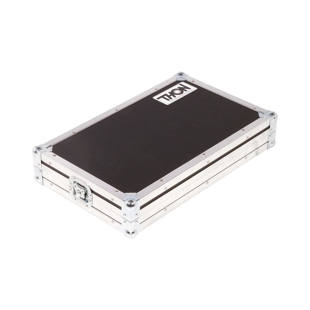 קייס קשיח ל-Avolites T3 Console / Wing – עבודה מתוך הקייס, תעלת כבלים צדדית, פוליבורד, תוצרת גרמניה 5 הקייס ל-Avolites T3 – קייס לקונסולת תאורה, תמונה 5