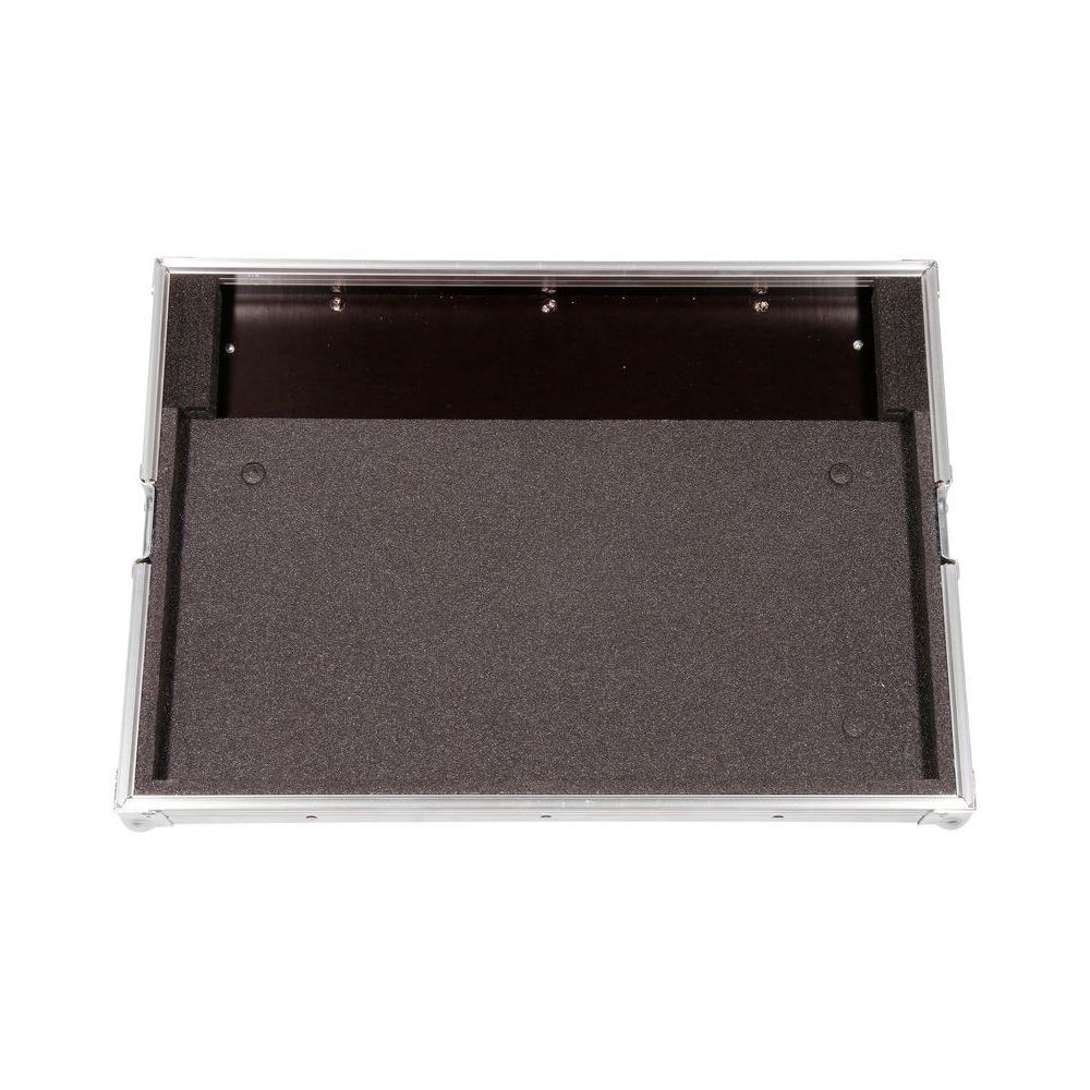 קייס קשיח ל-Behringer RD-8 MKII ו-RD-9 – עבודה מתוך הקייס, מקום לכבלים, ריפוד ספוג, תוצרת גרמניה 7 הקייס ל-RD-8 ול-RD-9 – קייס למכונת תופים, תמונה 7