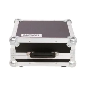 קייס קשיח ל-ChamSys MagicQ Compact Wing – תעלת כבלים, דיקט 6.8 מ״מ, סוגרי פרפר קפיציים, תוצרת גרמניה
