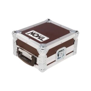 קייס קשיח ל-Line 6 HX Stomp – עבודה מתוך הקייס, תעלת כבלים 10 ס״מ, רגלי גומי, תוצרת גרמניה