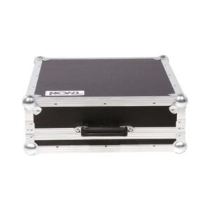 קייס קשיח למיקסר Pioneer DJM-V10 – תעלת כבלים 10.5 ס״מ, 4 סוגרי פרפר, ריפוד ספוג, תוצרת גרמניה (יבוא בלעדי)