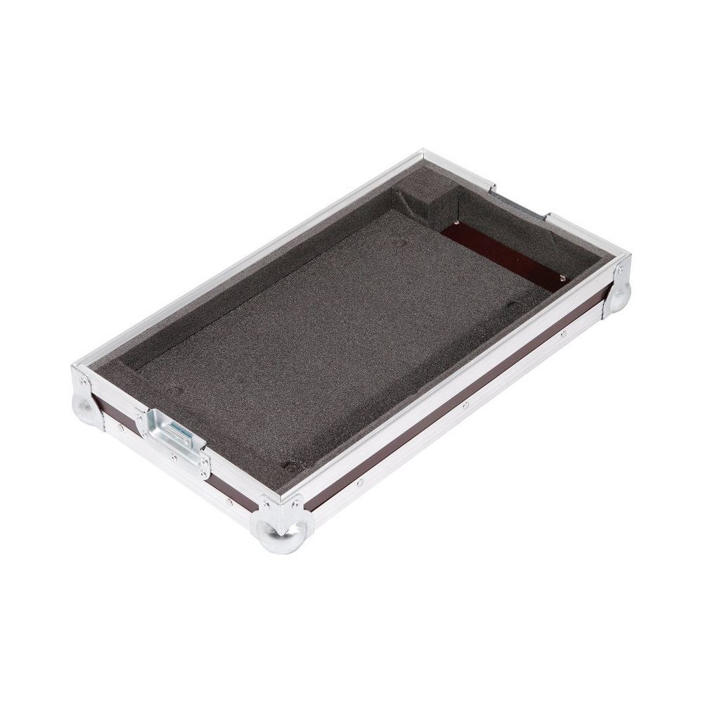 קייס קשיח למכונת עשן Stairville M-Fog 1000 DMX – הפעלה מתוך הקייס, מקום לכבלים, תוצרת גרמניה 7 הקייס ל-M-Fog 1000 – קייס למכונת עשן, תמונה 7