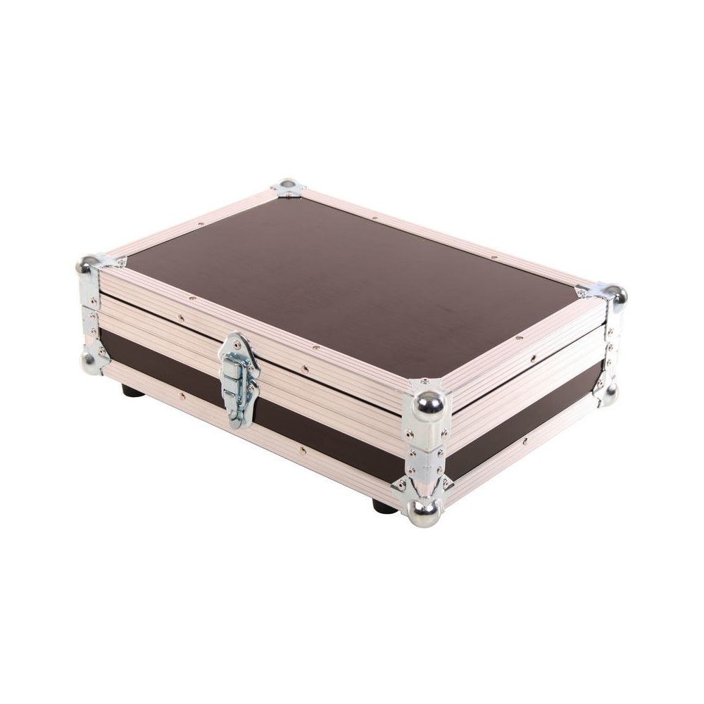 קייס קשיח למיקסר Yamaha MG102c / MG82CX / MW10c – עבודה מתוך הקייס, ריפוד ספוג, תוצרת גרמניה 3 הקייס למיקסרי Yamaha הקטנים – קייס קשיח למיקסר, תמונה 3