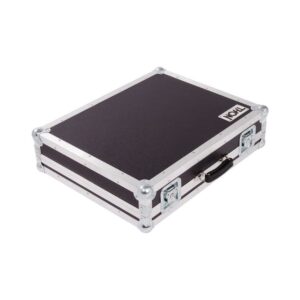 קייס טיסה לקונסולת תאורה grandMA3 Command Wing – עבודה מתוך הקייס, תעלת כבלים, תוצרת גרמניה