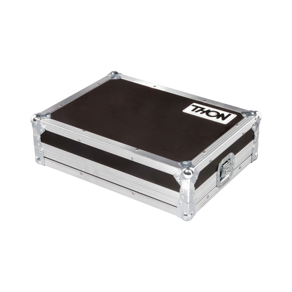 קייס קשיח לבקר Blackstar ID:X Floor – עבודה מתוך הקייס, תעלת כבלים 10 ס״מ, תוצרת גרמניה (יבוא בלעדי) 4 הקייס ל-ID:X Floor – קייס לבקר רגל, תמונה 4