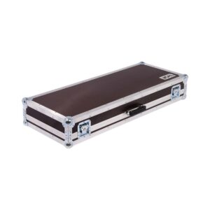 קייס טיסה לקלידים Korg Kronos 61 (דגם 2015) – דיקט 7 מ״מ, ריפוד ספוג, צירים נועלים, תוצרת גרמניה