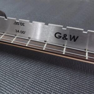 סרגל ישר עם חריצים לבס Allparts LT-1715-000 – G&W Notched Straight Edge