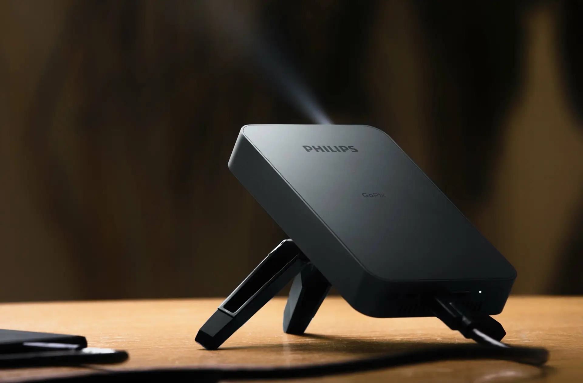 מקרן כיס נייד Philips GoPix 1 – DLP LED עד 75 אינץ׳, סוללה מובנית, USB-C ו-Mini HDMI 2 Philips GoPix 1 מקרן כיס נייד 2