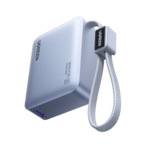 סוללת גיבוי UGREEN PB584 בנפח 10,000mAh – טעינה מהירה 33W, כבל USB-C מובנה וצג דיגיטלי