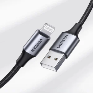 כבל Lightning ל-USB-A קלוע UGREEN US199 באורך 2 מטר – מאושר MFi, טעינה עד 2.4A וסנכרון עד 480Mbps