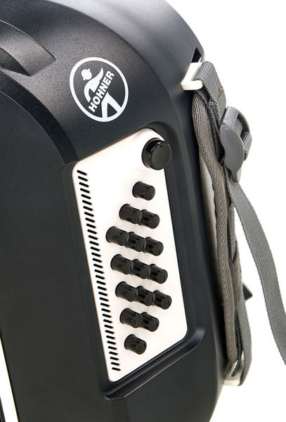אקורדיון Hohner XS פסנתר לילדים ולמבוגרים – 21 קלידים, 15 בסים, 2.9 ק״ג 6 אקורדיון Hohner XS פסנתר – תמונה 6
