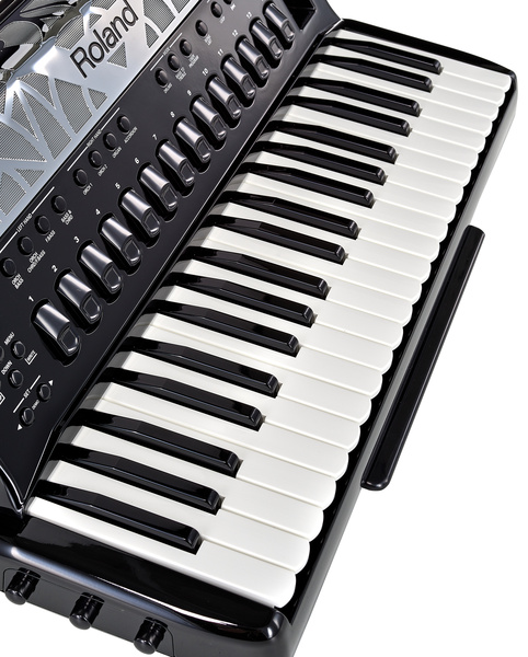 אקורדיון דיגיטלי Roland FR-8X – דגם הדגל: 41 קלידים, 120 בסים, מסך צבעוני, רמקולים 2×25 וואט 5 אקורדיון דיגיטלי Roland FR-8X – תמונה 5