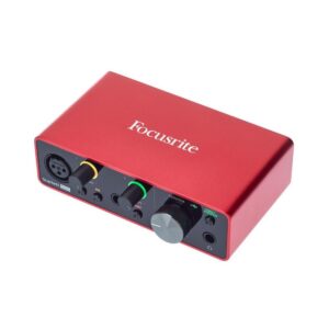 ערכת פודקאסט Focusrite Scarlett Solo דור 3 – כרטיס קול, מיקרופון דינמי, אוזניות ומעמד